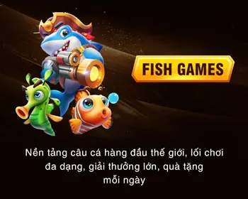 Sân quần vợt với một trận đấu đang diễn ra.